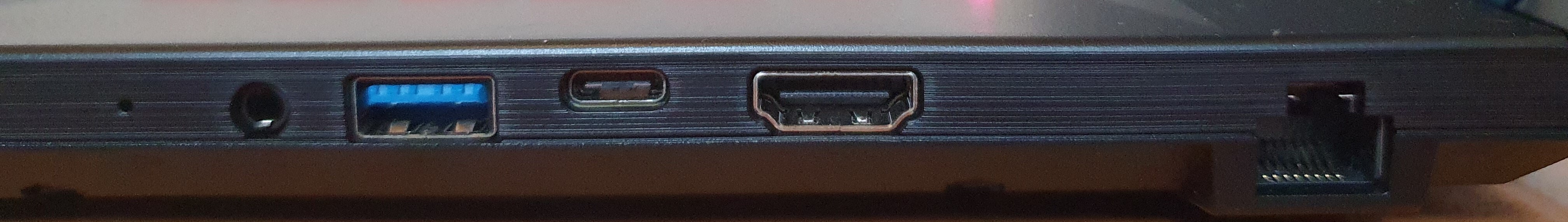 MSI right side ports